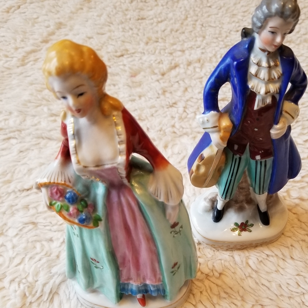 Vintage Porcelain Victorian Women Figurine